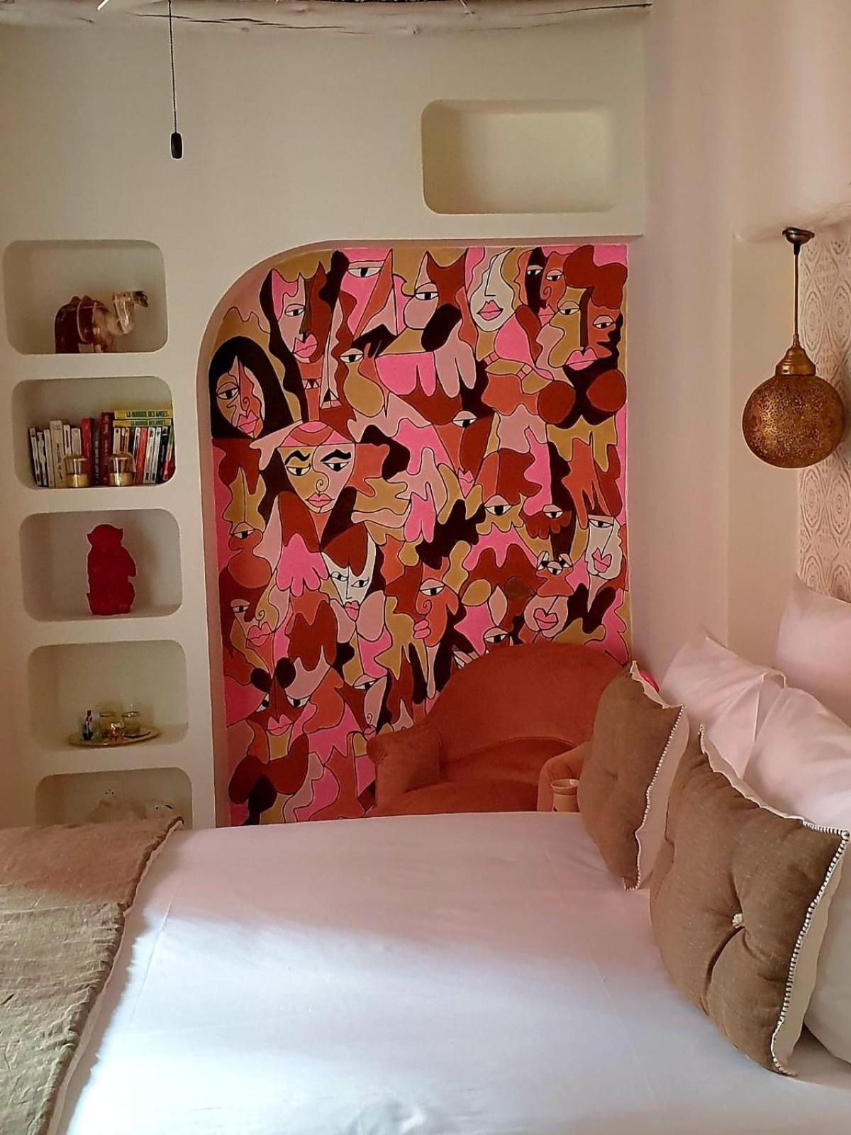 Le Singe Rose Bed & Breakfast Marrakesh Bagian luar foto