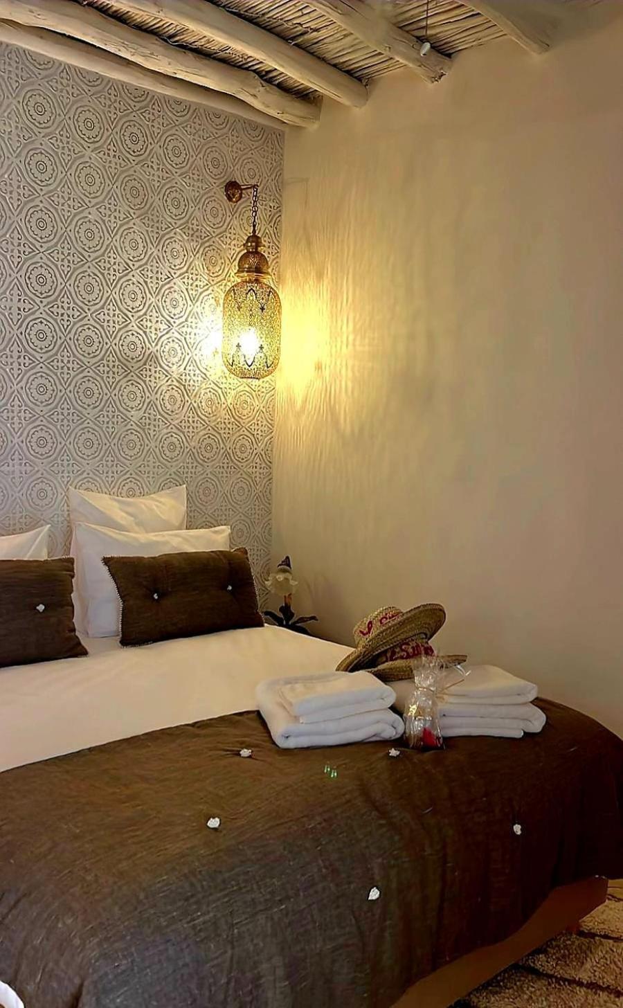 Le Singe Rose Bed & Breakfast Marrakesh Bagian luar foto