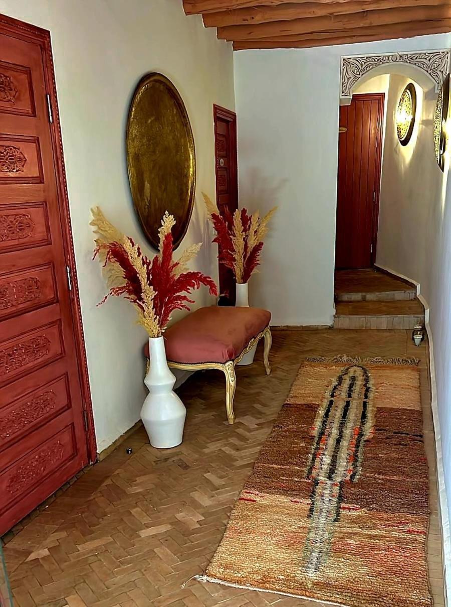 Le Singe Rose Bed & Breakfast Marrakesh Bagian luar foto