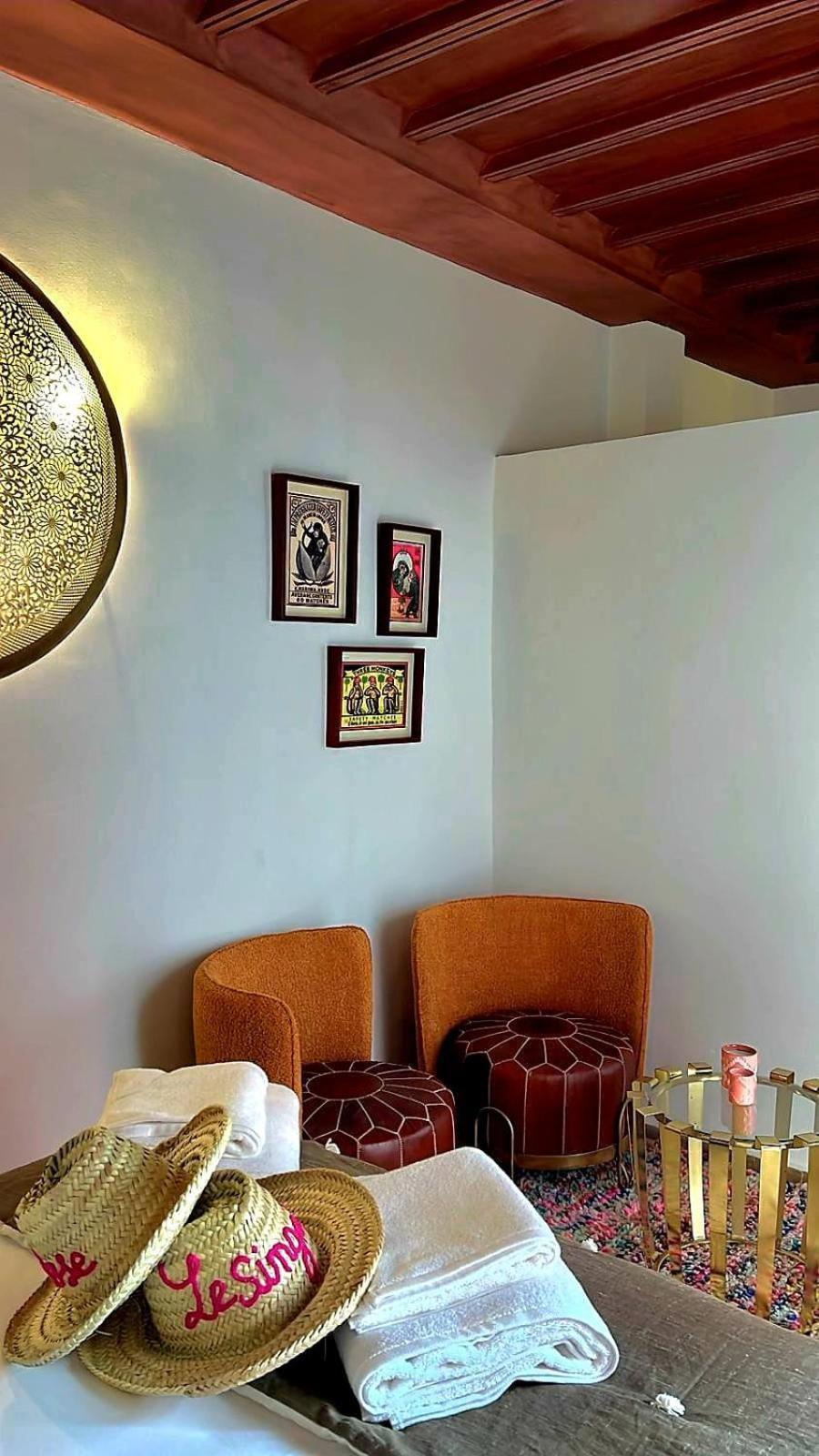 Le Singe Rose Bed & Breakfast Marrakesh Bagian luar foto