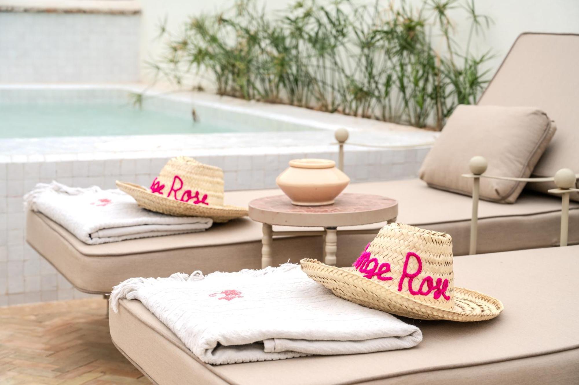 Le Singe Rose Bed & Breakfast Marrakesh Bagian luar foto