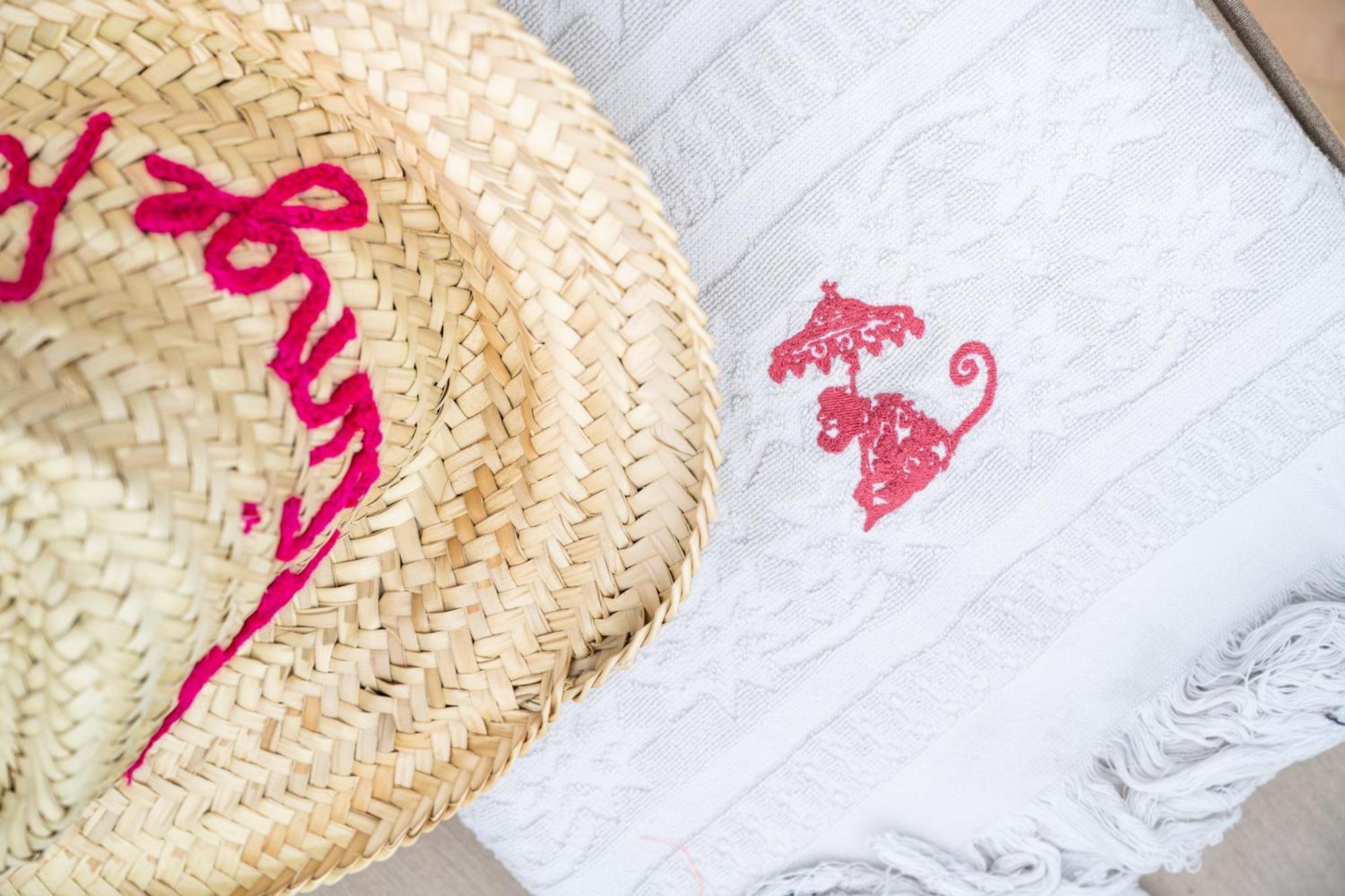 Le Singe Rose Bed & Breakfast Marrakesh Bagian luar foto