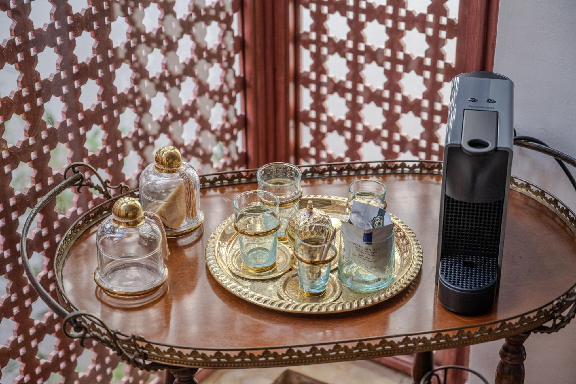 Le Singe Rose Bed & Breakfast Marrakesh Bagian luar foto